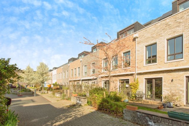 4 bedroom town house for sale