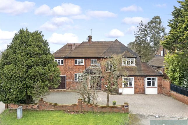 High Road, Essex IG7 4 bed detached house for sale