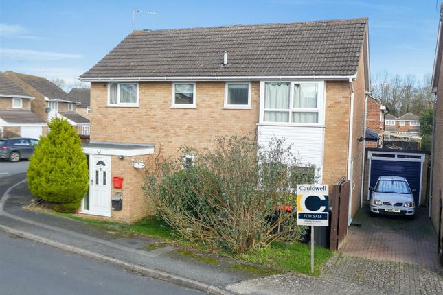Lintlaw Place, Bletchley, Milton Keynes 4 bed detached house for sale