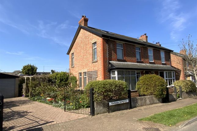 Frankston Avenue, Stony Stratford 3 bed semi