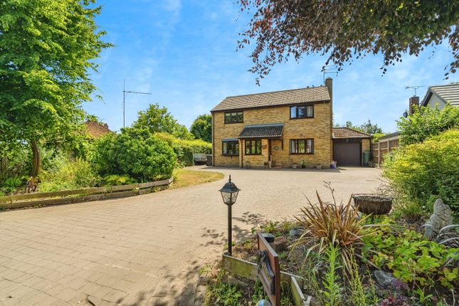 Back Lane, Lowestoft NR32 4 bed detached house for sale