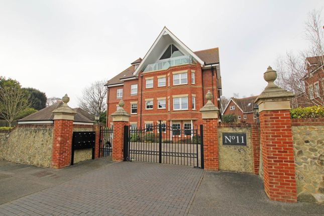 Buxton Road, Eastbourne, BN20 7LL 2 bed flat for sale