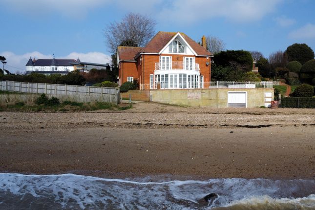 West Mersea, CO5 8AD 4 bed detached house for sale