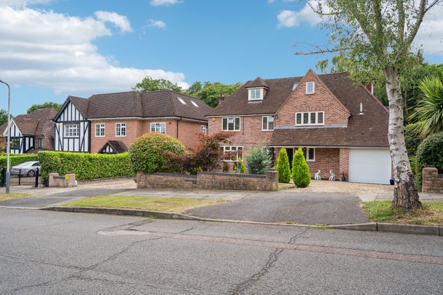6 bedroom detached house for sale