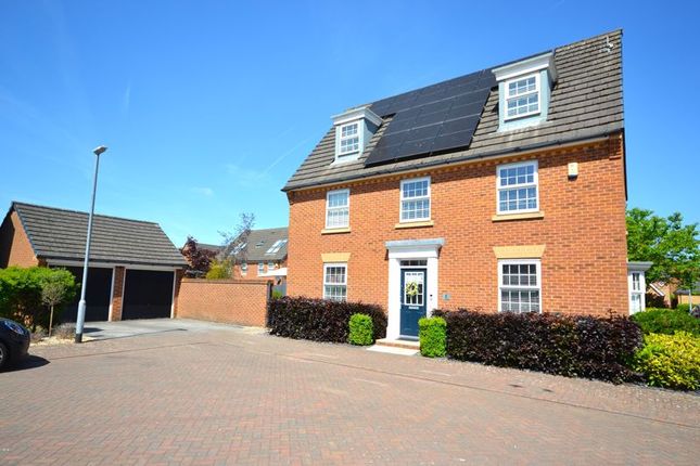 Birtley Avenue, Chorley PR7 5 bed house for sale