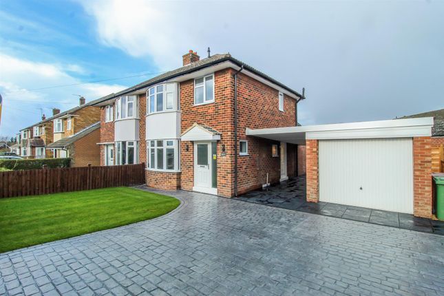 Deneside, Wakefield WF5 3 bed house for sale