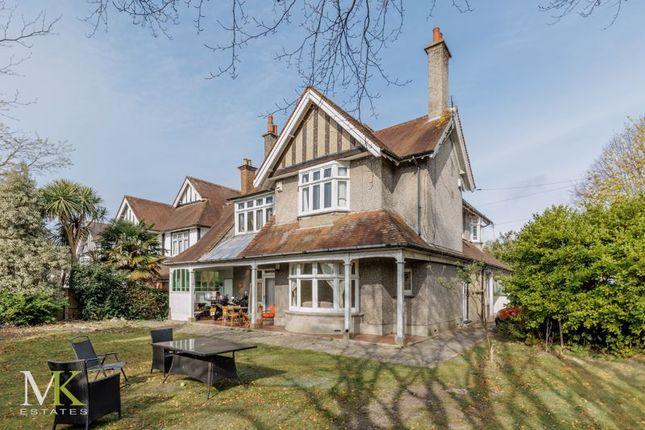 Milton Road, Bournemouth BH8 6 bed detached house for sale