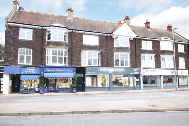 Old Woking Road, Surrey KT14 1 bed flat for sale