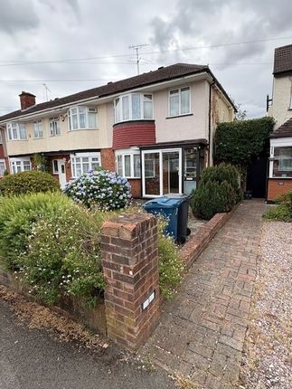 3 bed end terrace house