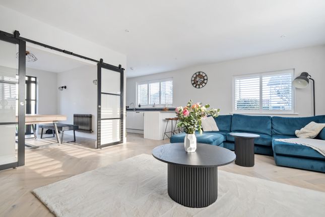 School Road, Bristol BS36 3 bed detached house for sale