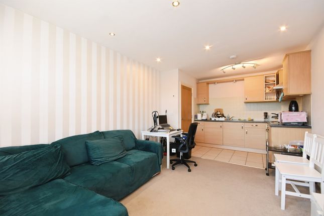 1 bedroom flat for sale