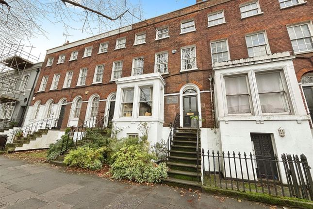 New Road, Chatham 4 bed terraced house for sale