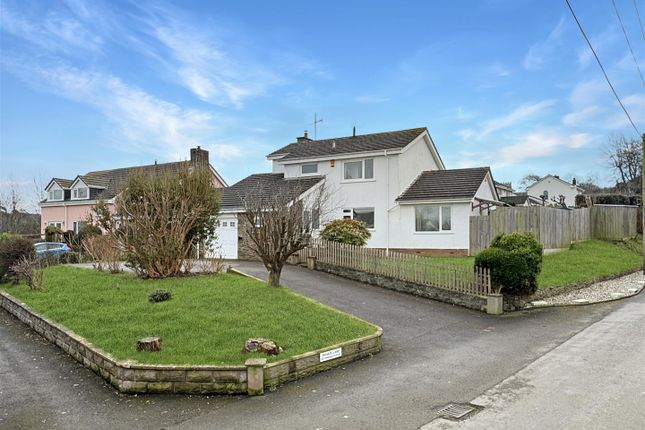 4 bed detached house