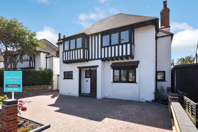 Caulfield Road, Shoeburyness, Essex, SS3 4 bed detached house for sale