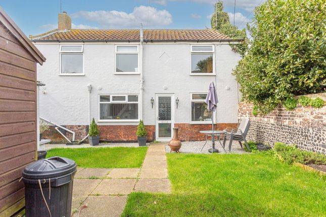 2 bedroom cottage for sale