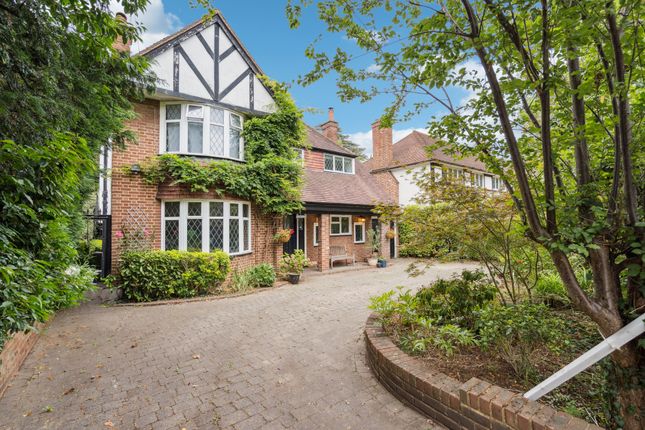 Paines Lane, Pinner Village, HA5 4 bed detached house for sale