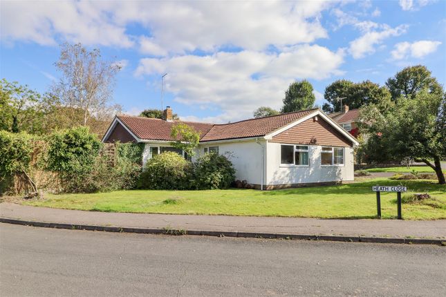Lime Kiln Road, Mannings Heath, Horsham 4 bed detached bungalow for sale