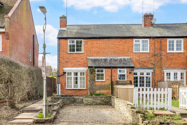 St. Albans Road, Codicote... 2 bed end of terrace house for sale