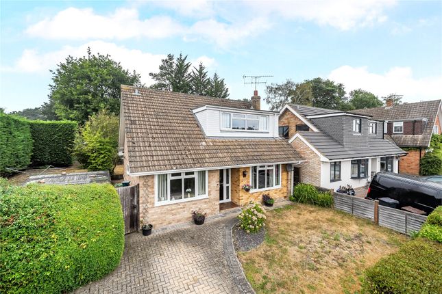 Mount Pleasant Close, Surrey GU18 4 bed detached house for sale