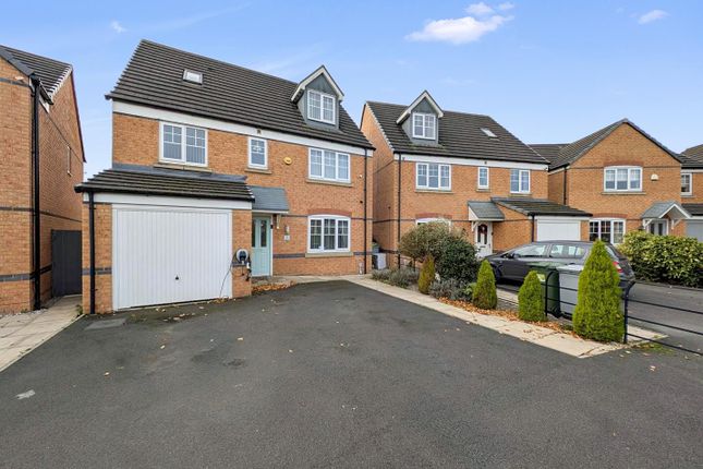 Kestrel Walk, Sandbach 5 bed detached house for sale