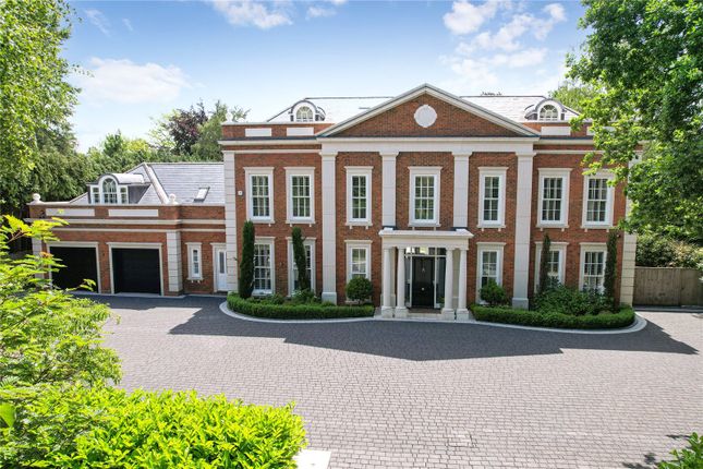 Chargate Close, Burwood Park, KT12 6 bed detached house for sale