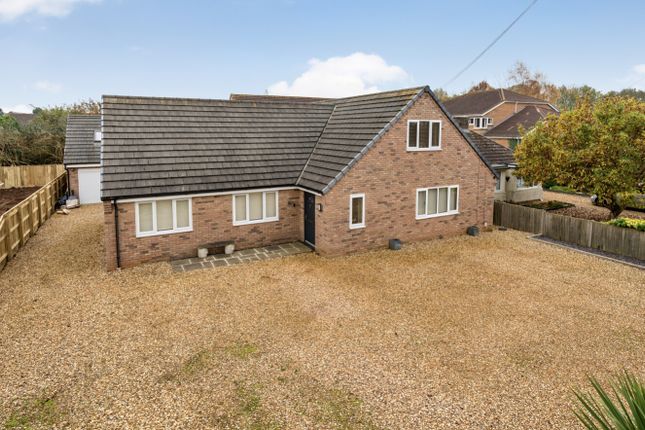 Railway Lane North, Sutton Bridge... 5 bed chalet for sale