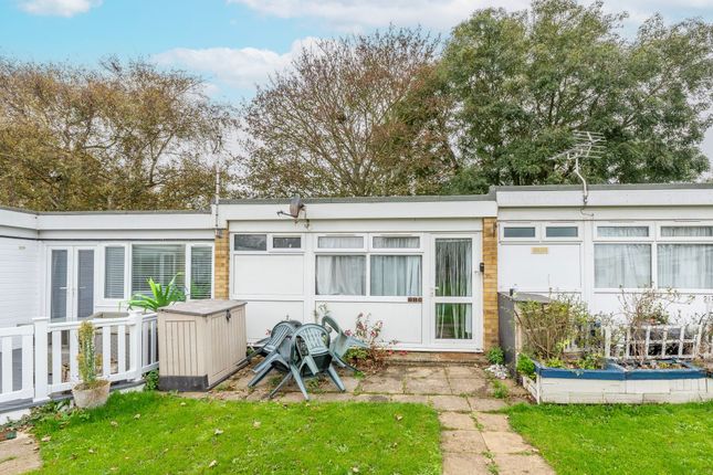 Beach Road, Hemsby 2 bed chalet for sale