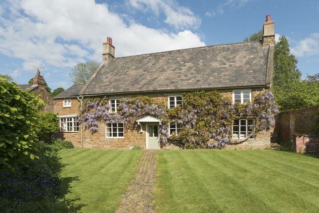 School Lane, Priors Marston... 5 bed country house for sale