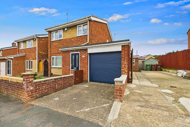 South Street, Hemsworth WF9 3 bed detached house for sale