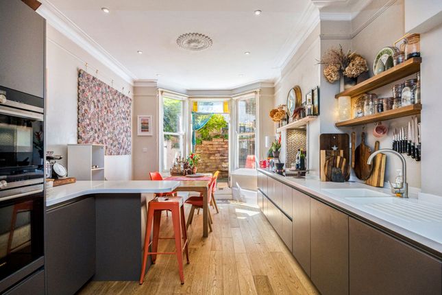 4 bedroom terraced house for sale
