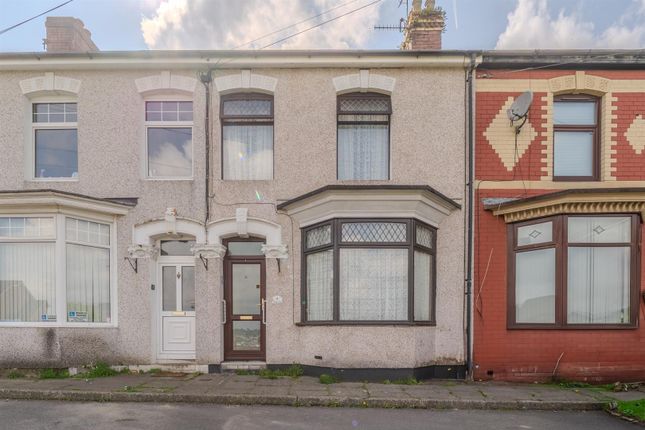 Bushy Park, Pontypool NP4 3 bed terraced house for sale