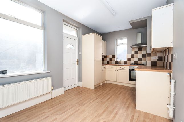 Chidswell Lane, Dewsbury, WF12 3 bed semi
