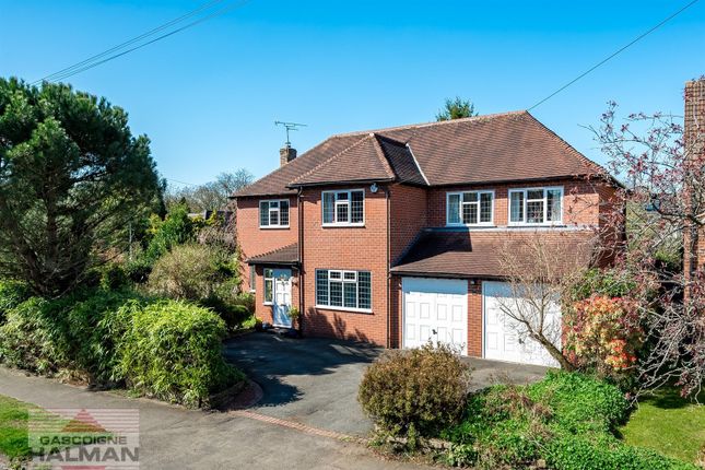 6 bedroom detached house for sale