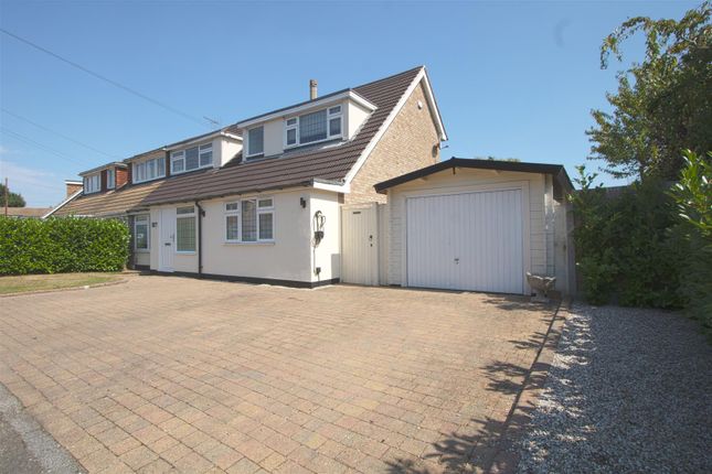 Graham Close, Billericay CM12 4 bed semi