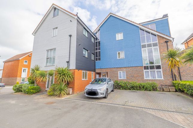 Thomas Neame Avenue, Faversham, Kent... 2 bed flat for sale