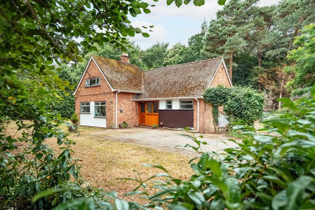 The Street, Felthorpe 4 bed chalet for sale