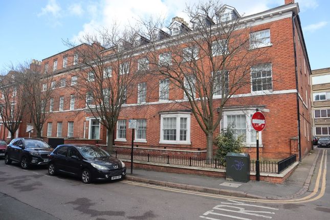 1 bed flat