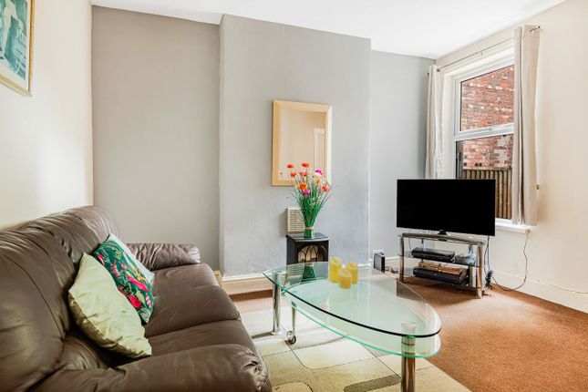 Lenton Boulevard, Nottingham NG7 4 bed semi