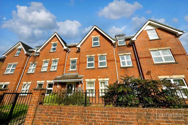 Southampton SO15 2 bed apartment for sale
