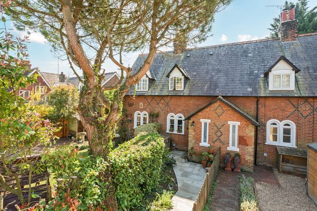 The Grove, Pluckley 2 bed terraced house for sale