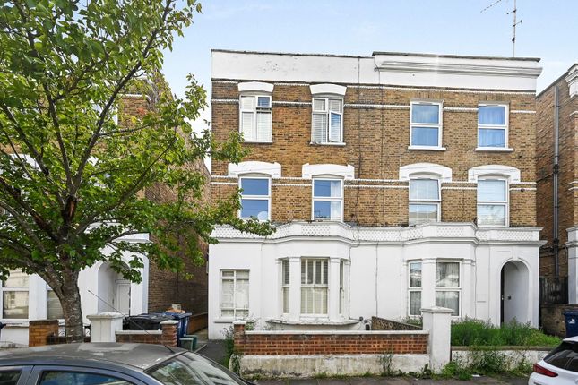 Essex Road, Acton 2 bed flat for sale