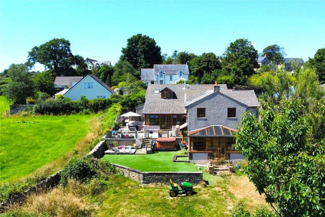6 bedroom detached house for sale