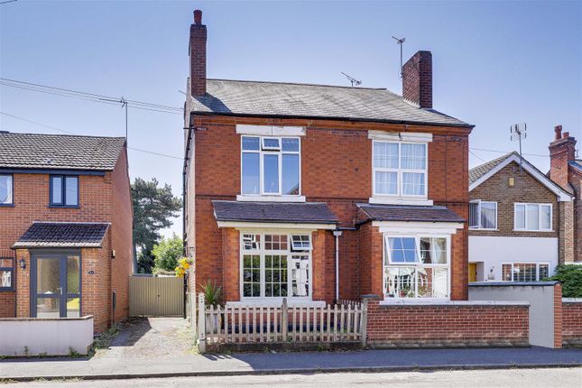 Charnwood Avenue, Long Eaton NG10 3 bed semi