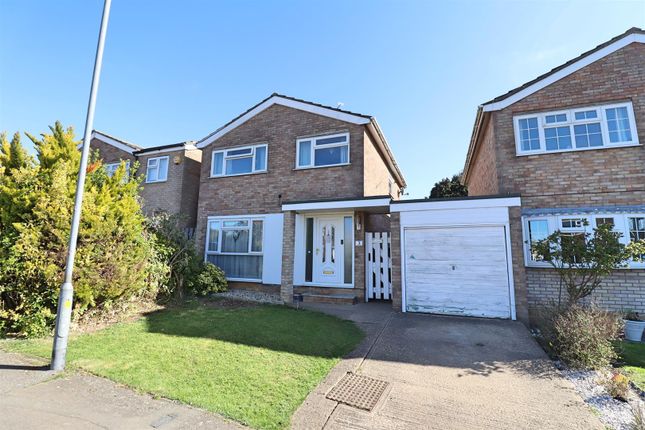 Church Field Road, Coggeshall... 3 bed detached house for sale