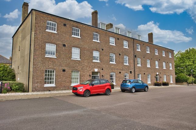 Halliday Drive, Deal, Kent, CT14 2 bed flat for sale