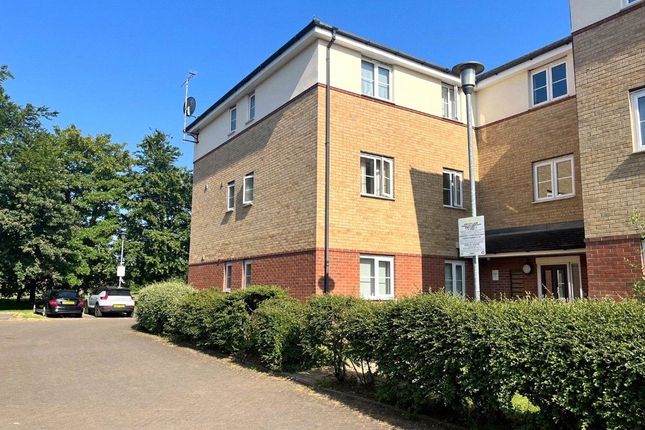 Sherriff Close, Esher, Surrey, KT10 2 bed apartment for sale