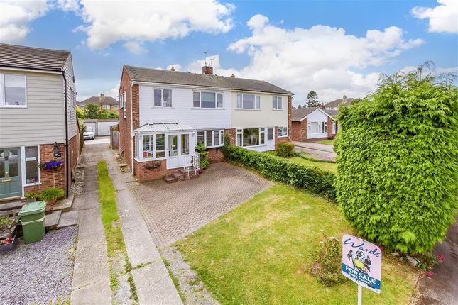 Springett Way, Coxheath, Maidstone, Kent 3 bed semi
