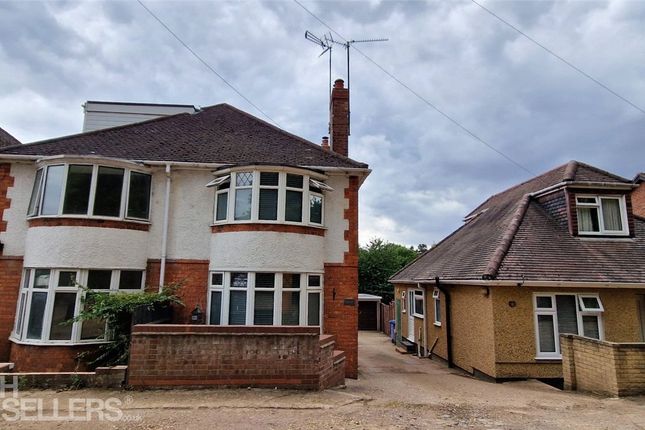 3 bed semi-detached house