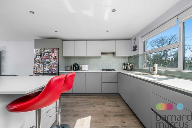 3 bedroom town house for sale