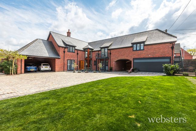 5 bedroom detached house for sale